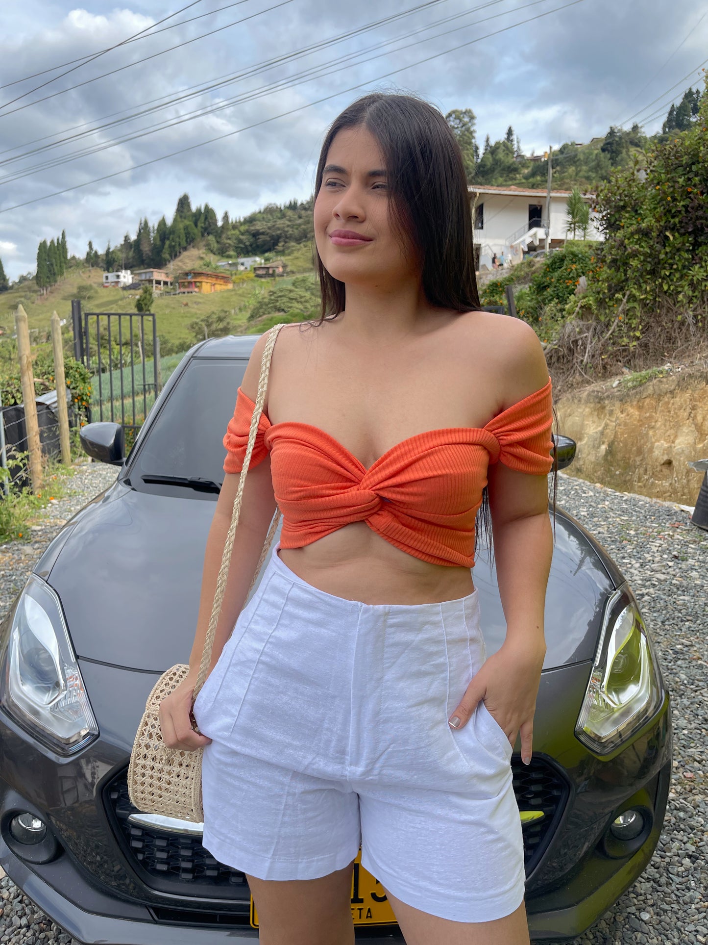 Top Alana