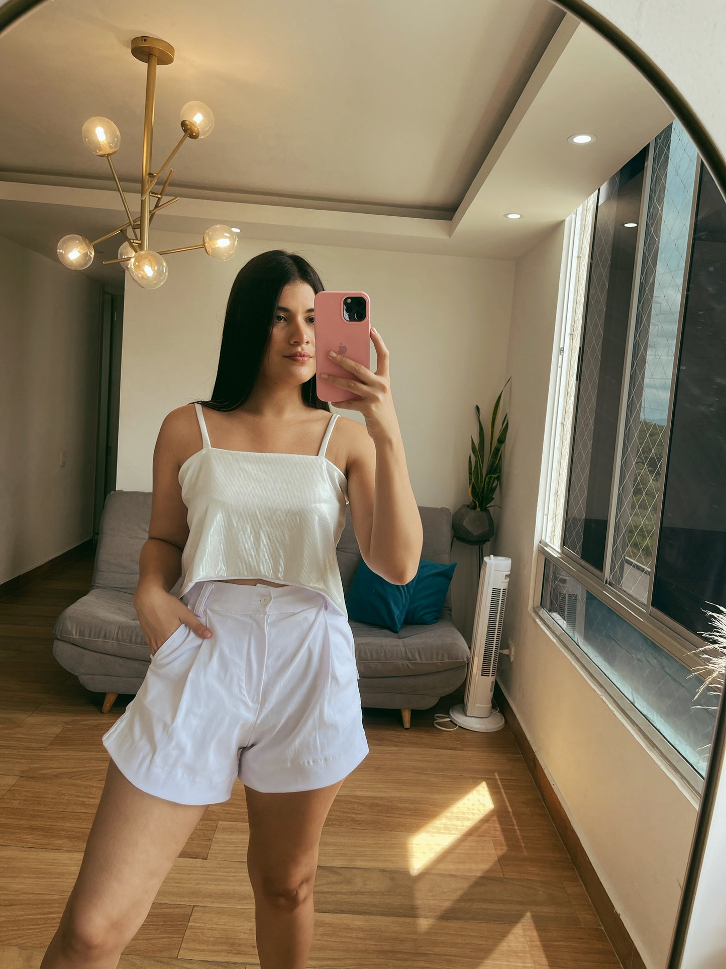 Short Carlota.