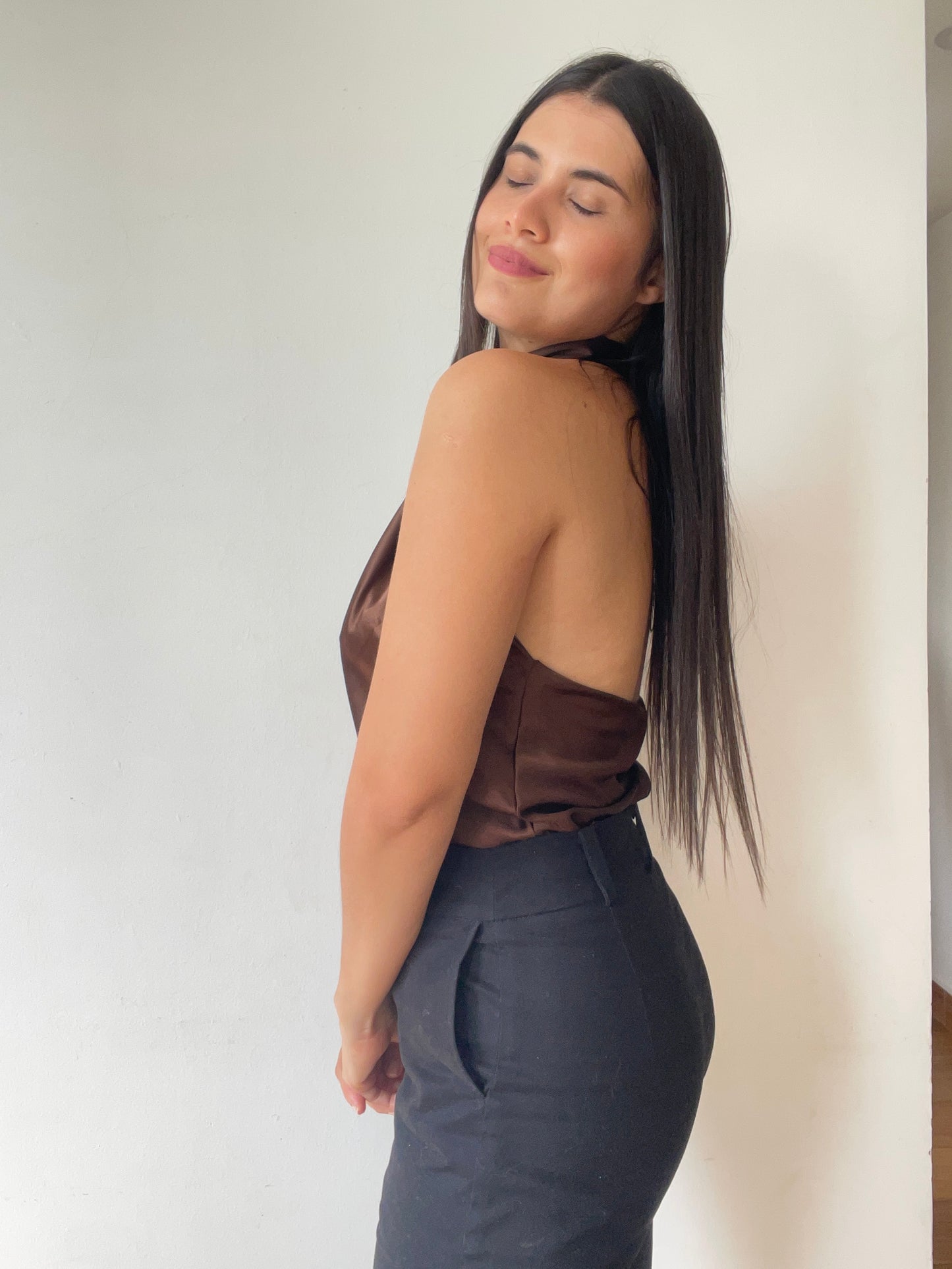 Top Moka Halter Satinado